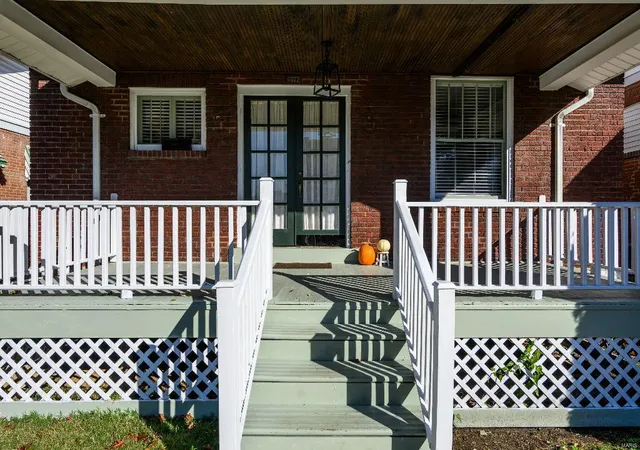 Photo 3 of Sale Pending at 6827 Marquette Ave, Saint Louis, MO 63139 | MLS# 24071791 | Listing updated on 2024-12-17