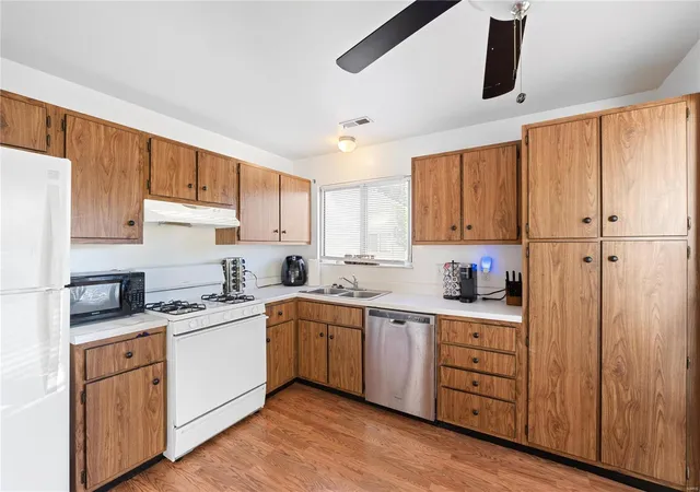 Photo 2 of Condo for sale at 515 Starwood Dr, Saint Peters, MO 63376 | MLS# 24071873 | Listing updated on 2024-11-29