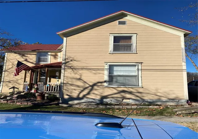 Photo 2 of Sale Pending at 300 W Kansas City St, Bland, MO 65014 | MLS# 24071921 | Listing updated on 2024-12-12