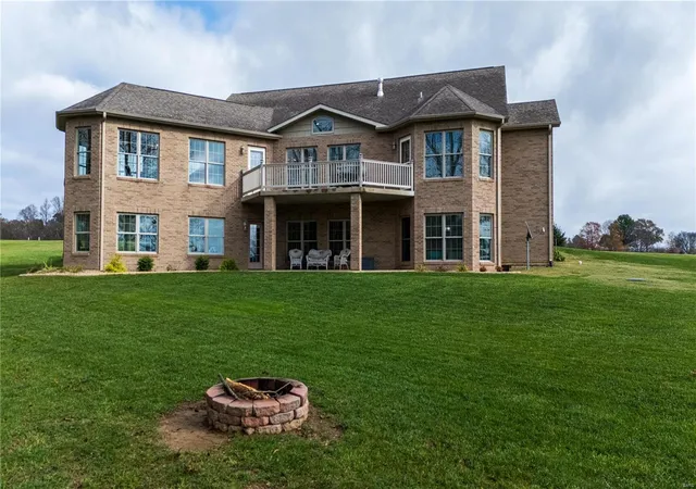 Photo 2 of Single family home for sale at 175 Spring Valley Ridge, Cape Girardeau, MO 63701 | MLS# 24071991 | Listing updated on 2024-12-09