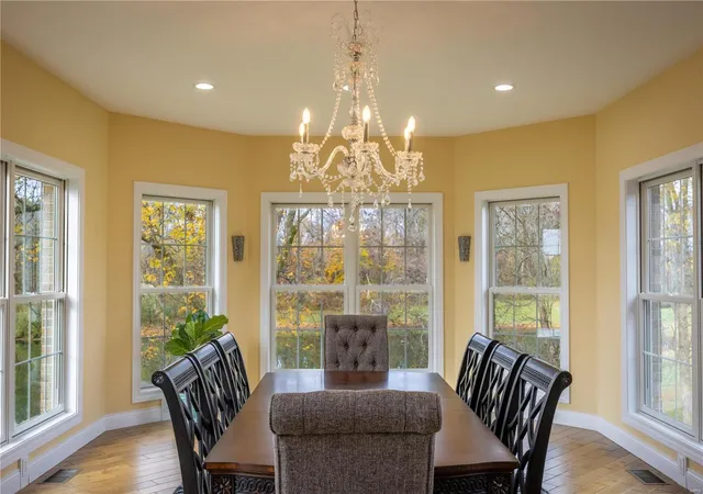 Photo 3 of Single family home for sale at 175 Spring Valley Ridge, Cape Girardeau, MO 63701 | MLS# 24071991 | Listing updated on 2024-12-09