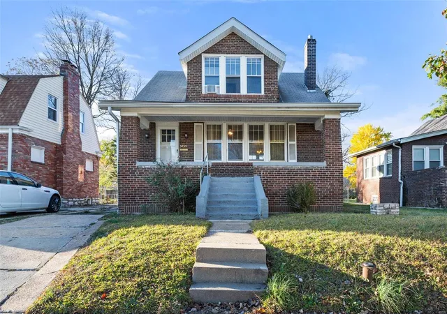 Photo 3 of Sale Pending at 3835 Lawler Dr, Saint Louis, MO 63121 | MLS# 24072024 | Listing updated on 2024-12-16