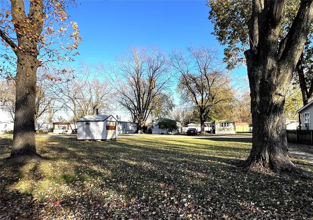 Homes for sale in O'fallon, IL | 114 & 116 Saint Ellen Dr, O'fallon, IL 62269 | MLS# 24072100