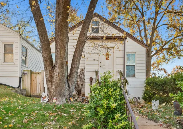Photo 1 of Single family home for sale at 7092 Lindenwood Pl, Saint Louis, MO 63109 | MLS# 24072142 | Listing updated on 2024-12-09