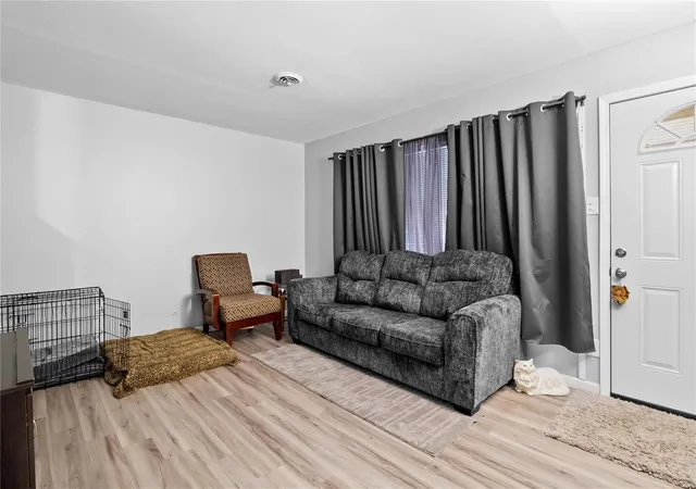 Photo 3 of Single family home for sale at 4119 N Park Dr, Belleville, IL 62226 | MLS# 24072260 | Listing updated on 2025-03-06