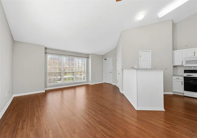 Photo 4 of Condo for sale at 175 Timber Crk Dr, O Fallon, MO 63368 | MLS# 24072287 | Listing updated on 2024-11-20