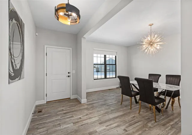 Photo 3 of Single family home for sale at 6431 Preservation Pkwy, Saint Louis, MO 63123 | MLS# 24072298 | Listing updated on 2025-01-16