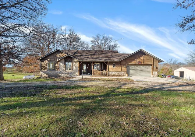 Photo 1 of Single family home for sale at 3047 County Road 156, Kingdom City, MO 65262 | MLS# 24072350 | Listing updated on 2024-12-09