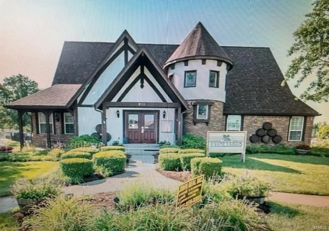 Photo 3 of Sale Pending at 4019 French Oak Ln, Saint Charles, MO 63304 | MLS# 24072386 | Listing updated on 2025-03-19