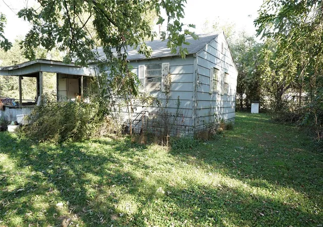 Photo 2 of Single family home for sale at 16613 Stoddard St, Essex, MO 63846 | MLS# 24072463 | Listing updated on 2025-03-02
