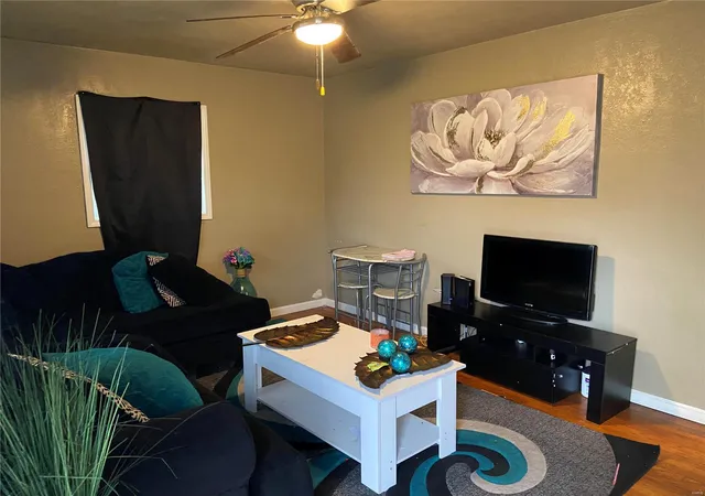 Photo 2 of Single family home for sale at 23 School St, East Saint Louis, IL 62206 | MLS# 24072468 | Listing updated on 2024-12-10