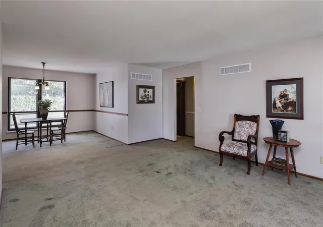 Photo 1 of Single family home for sale at 1516 Ticonderoga Dr, Saint Peters, MO 63376 | MLS# 24072499 | Listing updated on 2024-12-16