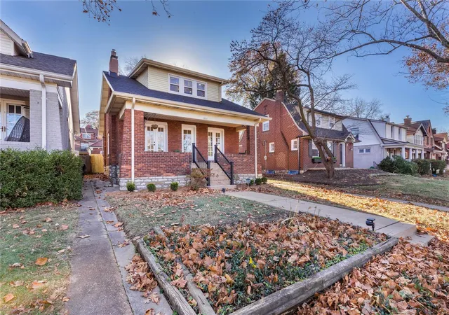 Photo 1 of Single family home for sale at 7206 Lindell Blvd, Saint Louis, MO 63130 | MLS# 24072525 | Listing updated on 2024-12-15