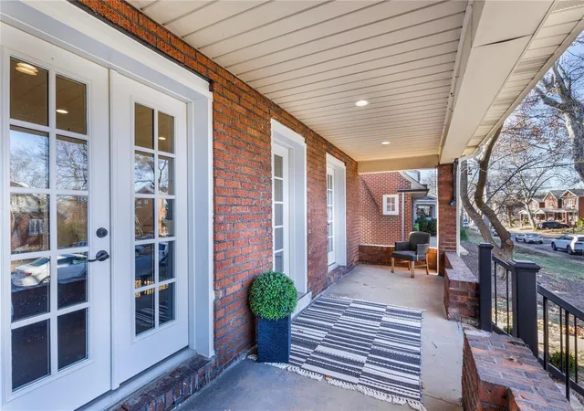 Photo 2 of Single family home for sale at 7206 Lindell Blvd, Saint Louis, MO 63130 | MLS# 24072525 | Listing updated on 2024-12-15