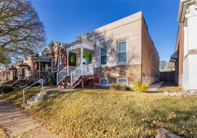 Photo 3 of Sale Pending at 4933 Schollmeyer Ave, Saint Louis, MO 63109 | MLS# 24072528 | Listing updated on 2024-12-11
