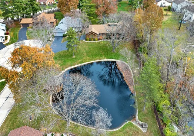 Photo 3 of Single family home for sale at 7 Village Dr E, Saint Charles, MO 63303 | MLS# 24072615 | Listing updated on 2024-12-16