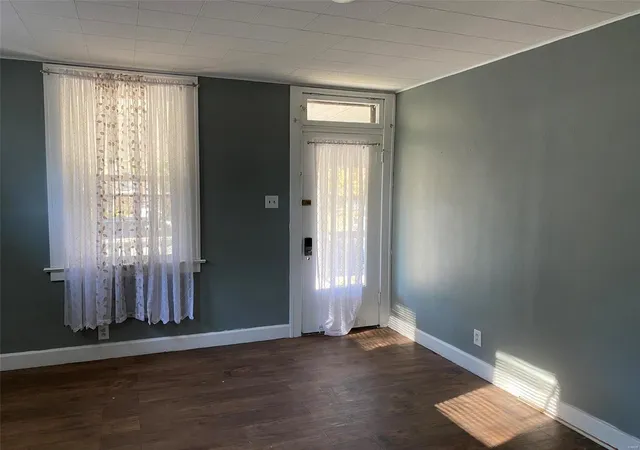 Photo 2 of Single family home for sale at 2620 Iowa St, Granite City, IL 62040 | MLS# 24072625 | Listing updated on 2024-11-25