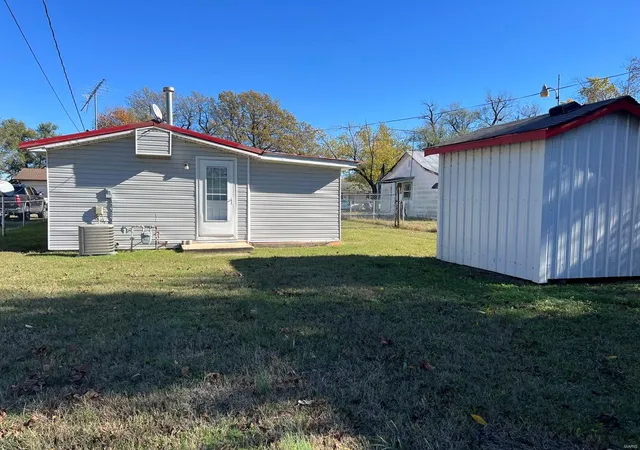 Photo 9 of Single family home for sale at 506 Fleming, Bernie, MO 63822 | MLS# 24072687 | Listing updated on 2024-11-21