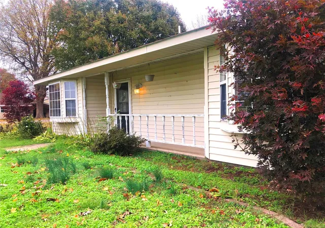 Photo 2 of Single family home for sale at 610 Medler, Bernie, MO 63822 | MLS# 24072708 | Listing updated on 2024-11-22