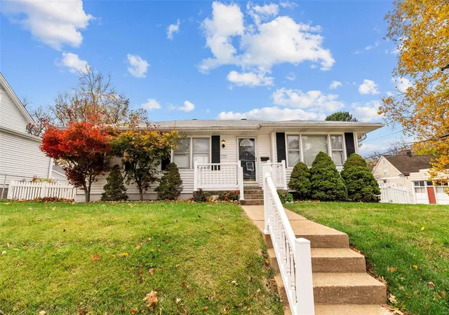 Photo 1 of Sale Pending at 7320 Canterbury Ave, Saint Louis, MO 63143 | MLS# 24072732 | Listing updated on 2024-12-17