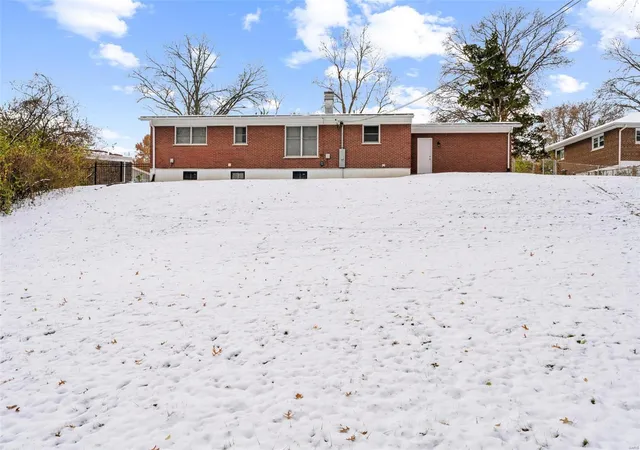 Photo 1 of Sale Pending at 2327 Fair Acres Rd, Saint Louis, MO 63136 | MLS# 24072735 | Listing updated on 2025-03-03