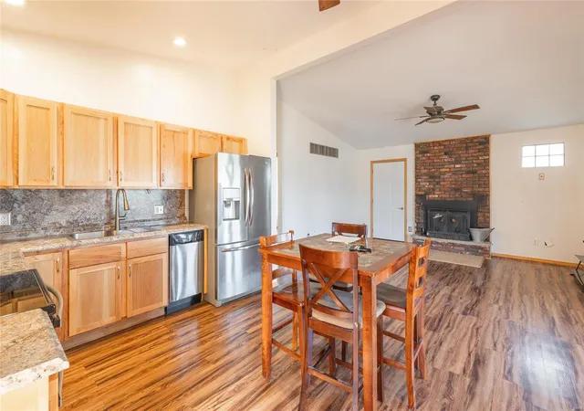 Photo 3 of Single family home for sale at 777 Squaw, Cuba, MO 65453 | MLS# 24072766 | Listing updated on 2025-03-02