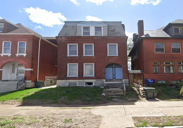 Photo 1 of Multi family home for sale at 2206 Saint Louis Ave, Saint Louis, MO 63106 | MLS# 24072777 | Listing updated on 2024-12-09