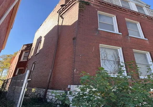 Photo 2 of Multi family home for sale at 2206 Saint Louis Ave, Saint Louis, MO 63106 | MLS# 24072777 | Listing updated on 2024-12-09