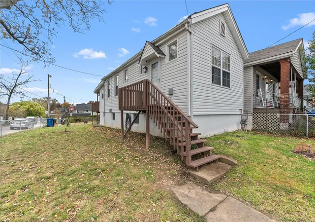 Photo 1 of Single family home for sale at 300 W Ripa Ave, Saint Louis, MO 63125 | MLS# 24072861 | Listing updated on 2024-11-23
