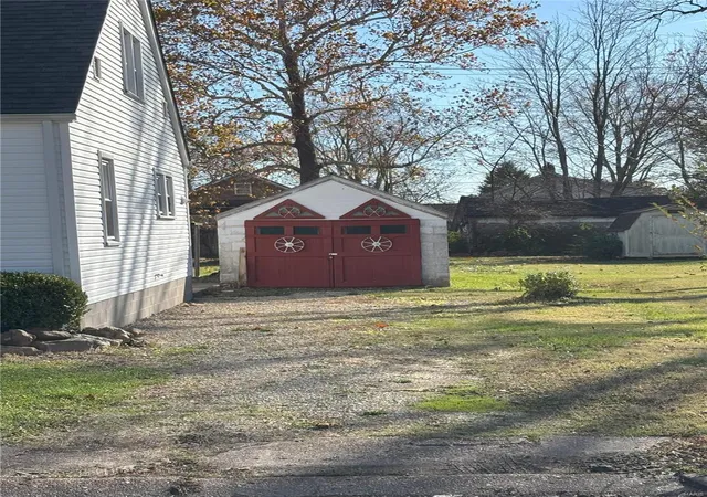 Photo 2 of Single family home for sale at 706 E Apple Ave, Owensville, MO 65066 | MLS# 24073046 | Listing updated on 2024-12-05