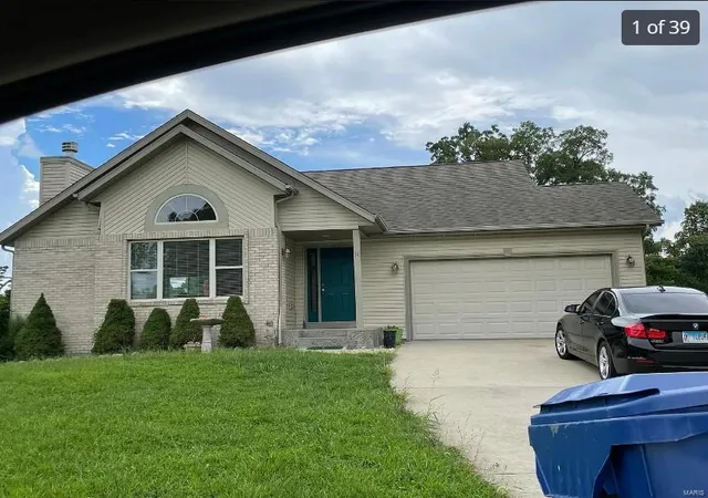 Photo 2 of Single family home for sale at 31 Sunset Dr, Camdenton, MO 65020 | MLS# 24073076 | Listing updated on 2024-12-13