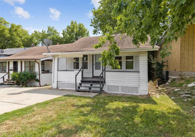 Photo 1 of Sale Pending at 7228 Page Ave, Saint Louis, MO 63133 | MLS# 24073245 | Listing updated on 2024-12-17