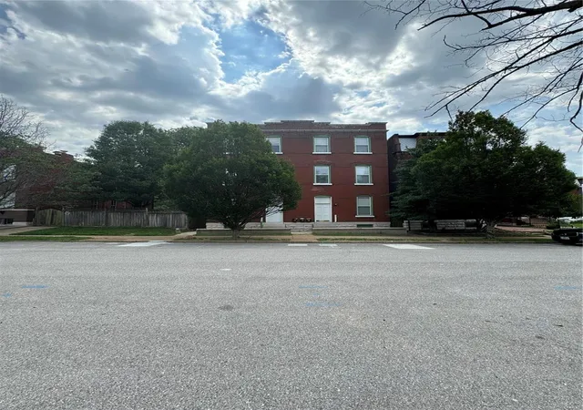 Photo 1 of Single family home for sale at 2848 Indiana Ave, Saint Louis, MO 63118 | MLS# 24073276 | Listing updated on 2024-12-04