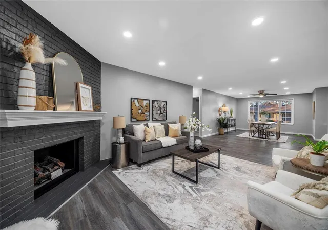 Photo 3 of Single family home for sale at 157 Rue Grand Dr, Lake Saint Louis, MO 63367 | MLS# 24073301 | Listing updated on 2024-12-18