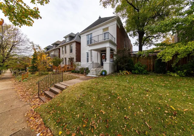 Photo 2 of Single family home for sale at 4246 Cleveland Ave, Saint Louis, MO 63110 | MLS# 24073364 | Listing updated on 2024-12-13