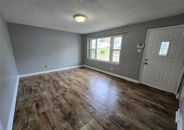 Photo 3 of Sale Pending at 9831 Vickie Pl, Saint Louis, MO 63136 | MLS# 24073413 | Listing updated on 2024-12-07