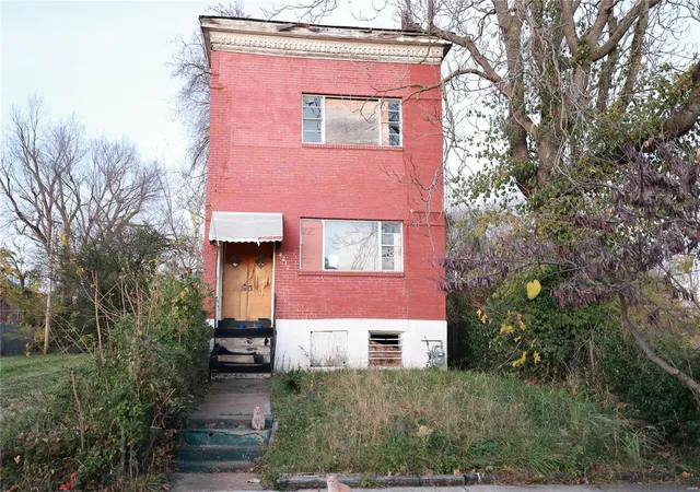Photo 1 of Sale Pending at 4217 E Finney Ave, Saint Louis, MO 63113 | MLS# 24073518 | Listing updated on 2024-12-06