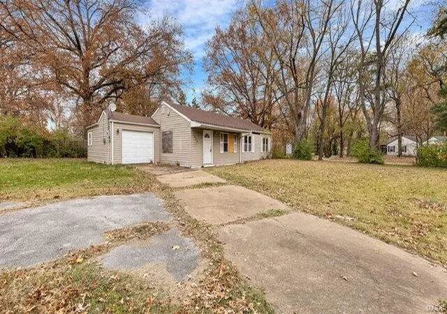 Photo 3 of Sale Pending at 1539 Trampe Ave, Saint Louis, MO 63138 | MLS# 24073526 | Listing updated on 2024-12-16