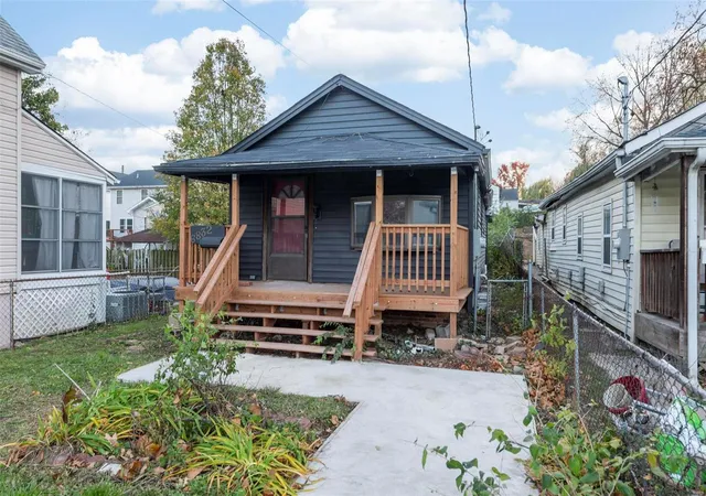 Photo 2 of Single family home for sale at 6832 Dale Ave, Saint Louis, MO 63139 | MLS# 24073539 | Listing updated on 2025-03-03