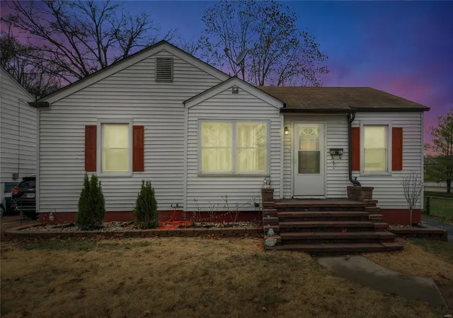 Photo 1 of Sale Pending at 3717 Saint Bridget Ln, Saint Ann, MO 63074 | MLS# 24073571 | Listing updated on 2024-12-29