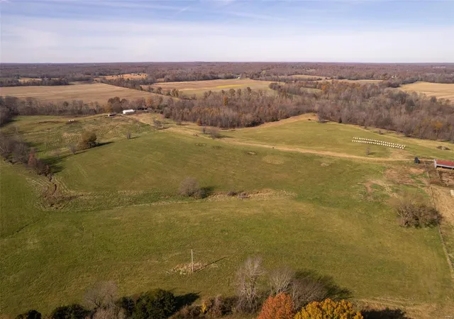 Photo 4 of House for sale at 0 Hwy V, Harviell, MO 63945 | MLS# 24073610 | Listing updated on 2024-12-04