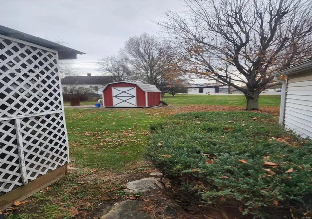 Photo 15 of Single family home for sale at 806 W Page St, Vandalia, MO 63382 | MLS# 24073646 | Listing updated on 2024-12-15