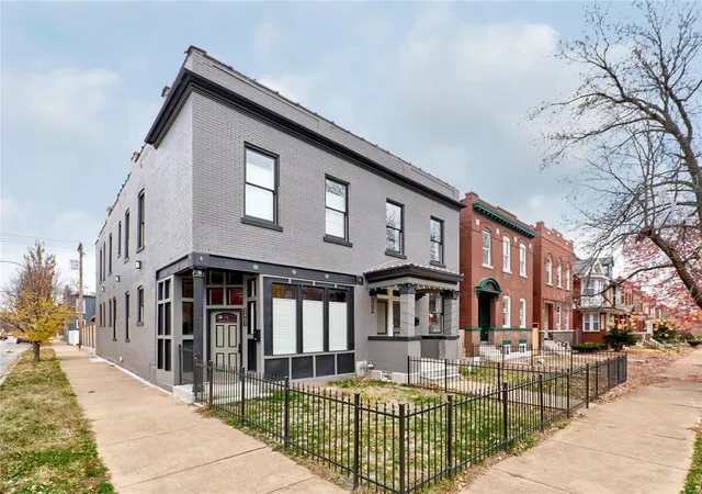 Photo 1 of Single family home for sale at 3461 Utah St, Saint Louis, MO 63118 | MLS# 24073666 | Listing updated on 2024-12-06