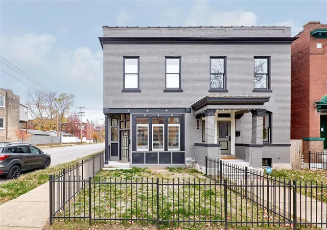 Photo 1 of Single family home for sale at 3461 Utah St, Saint Louis, MO 63118 | MLS# 24073666 | Listing updated on 2024-12-06