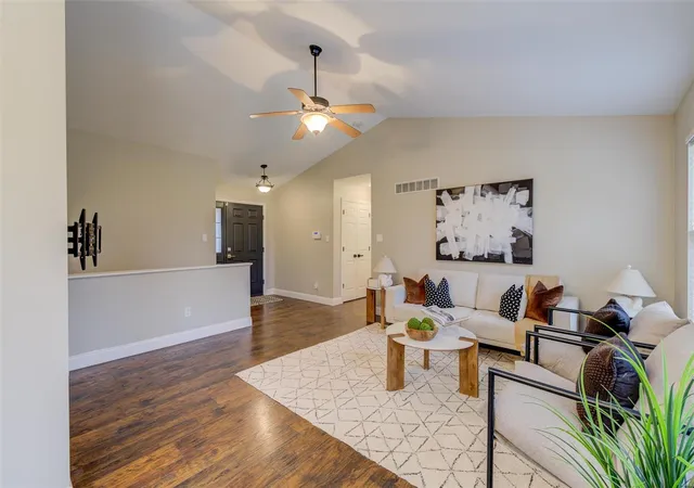 Photo 3 of Sale Pending at 460 Fall River Ln, Saint Charles, MO 63304 | MLS# 24073731 | Listing updated on 2024-12-10