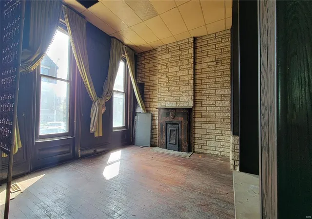 Photo 3 of Sale Pending at 6703 Vermont Ave, Saint Louis, MO 63111 | MLS# 24073747 | Listing updated on 2024-12-02