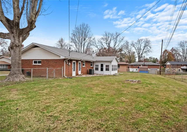 Photo 3 of Single family home for sale at 649 Springdale Dr, Belleville, IL 62223 | MLS# 24073789 | Listing updated on 2024-12-11
