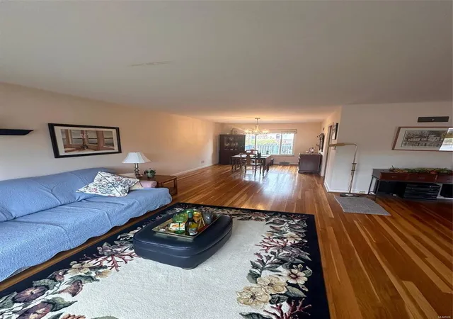 Photo 3 of Single family home for sale at 1135 Burch Ln, Saint Louis, MO 63130 | MLS# 24073790 | Listing updated on 2024-12-13