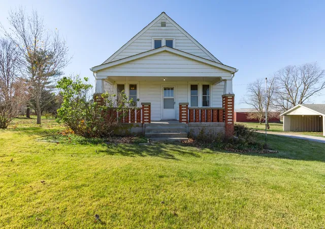 Photo 1 of Single family home for sale at 12449 Quarry Town Rd, Sainte Genevieve, MO 63670 | MLS# 24073828 | Listing updated on 2025-03-09