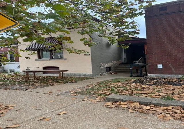 Photo 1 of Single family home for sale at 4114 Louisiana Ave, Saint Louis, MO 63118 | MLS# 24073983 | Listing updated on 2024-12-02